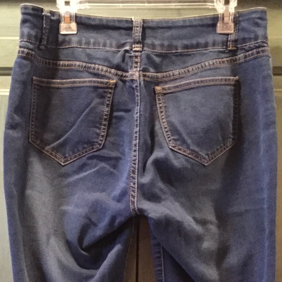 Jeans - Picture 2 of 3